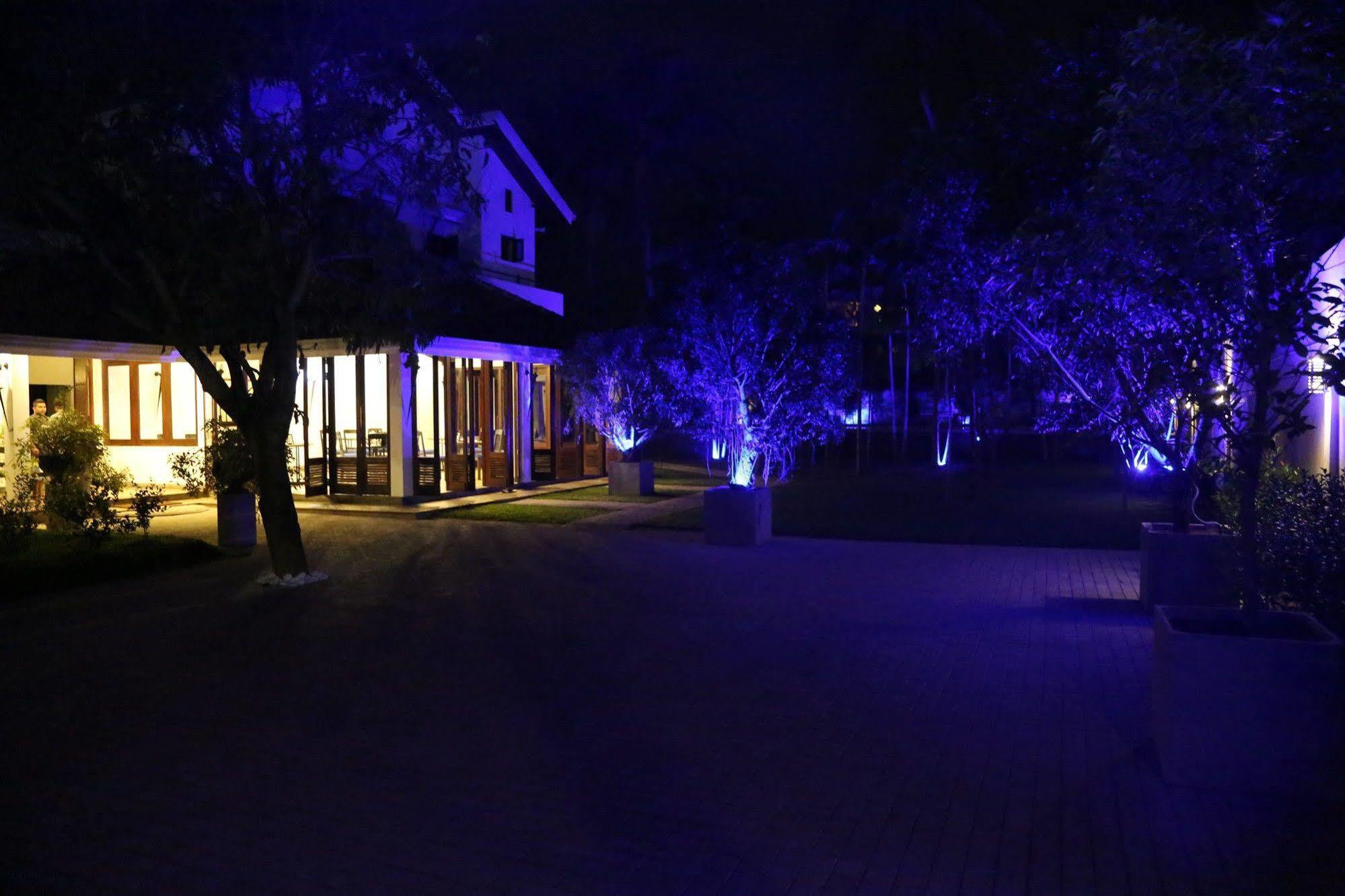Tranquil Negombo Boutique Hotell Exteriör bild